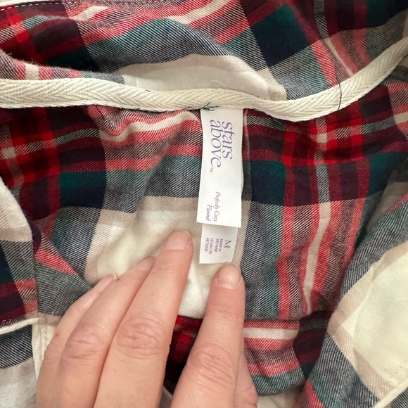 Stars Above Red White & Green Plaid Flannel Pajama Set NWT - Picture 5 of 6